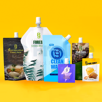 Pochettes souples personnalisées imprimées avec bec verseur pour purées de fruits, smoothies, jus concentrés, sauces et produits de collation