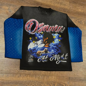Camiseta de hombre de alta calidad, doble capa, con pedrería, cuello redondo, corte regular, 100% algodón terry, con estampado gráfico personalizado. - Product Image 1