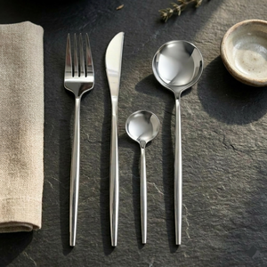 Luxury Stainless Steel <b>Flatware</b> Set 4-Piece Minimalist Silver Cutlery Set Mirror Polished Dinnerware for Hotels & Restaurant Use - Product Image 1