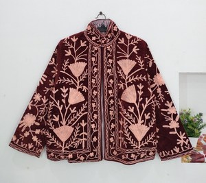 Chaqueta Corta de Terciopelo Borgoña para Mujer, Hecha a Mano, Estilo Vintage Boho, Kimono, Blazer, para Invierno - Product Image 6