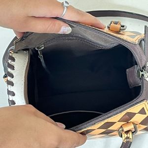 Wholesale <b>Small</b> Speedy Duffel Handbags Women <b>Tooled</b> Checkered Pattern Fashionable Crossbody Overnight Travel Shoulder Bags - Product Image 6