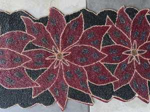 Vintage Glass Beaded Table Runner Poinsettia <b>Retro</b> Christmas Classic Holiday - Product Image 2