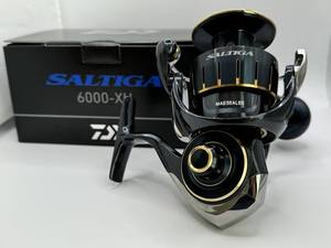 TOP VENTES Moulinet Spinning Daiwa Saltiga 6000-XH avec rapport de transmission 6.2:1, force de frein de 33.1lbs, 8 roulements, pour droitier - Product Image 4