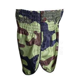 Pantalones Cortos de Muay Thai con Acabado Satinado Premium, Ropa de Gimnasio Personalizada, Nuevo Estilo, Hechos a Medida, Pedido al por Mayor, Pakistán - Product Image 3