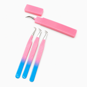 Pince à épiler incurvée rouge haut de gamme en acier inoxydable, pour sourcils et cils, à pointe biseautée, écologique, durable, design moderne - Product Image 1