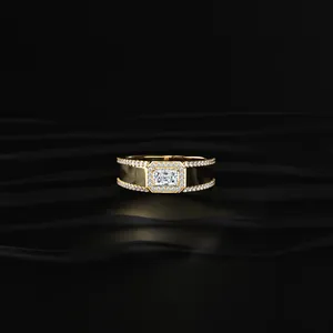 Anillo de Diamante Cultivado en Laboratorio con Corte Radiante, Claridad VVS-VS, Certificado por IGI, con Piedra Decorativa, Diseño Clásico para Hombre - Product Image 1