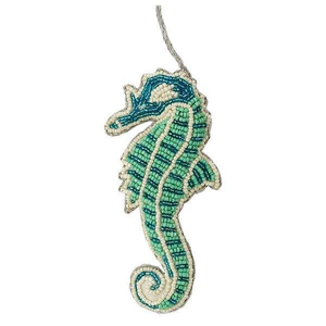 Breloque de Noël brodée à la main avec perles, design de luxe fantaisie pour fille - Product Image 6