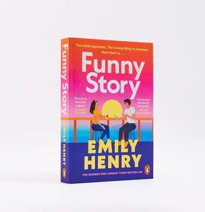 Histoire amusante d'Emily Henry, livre en broché, comédie romantique, roman contemporain - Product Image 1