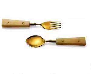 Luxury Metal Salad Serving Set White Handle <b>Mirror</b> Finish Flatware for Modern Dining <b>Table</b> Decoration - Product Image 3
