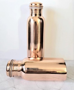 ขวดน้ำทองแดงพร้อมฝาปิด ดีไซน์มินิมอล พกพาสะดวกสำหรับเดินทาง - Product Image 3