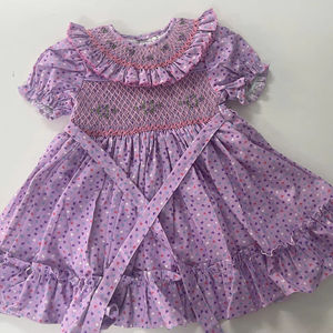 เดรสสีม่วงทรงหัวใจปักลายดอกไม้แบบเย็บมือพร้อมระบายและลูกไม้สีชมพูที่ปกเสื้อ -OEM/ODM - Product Image 1