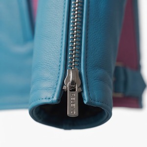 Veste de motard en cuir classique pour homme, cuir véritable, veste de moto de qualité supérieure, noire, coupe ajustée, d'inspiration vintage - Product Image 4