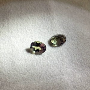 Pierre précieuse Alexandrite à changement de couleur, ovale, cultivée en laboratoire, taille facettes, jeu de couleurs irisées, effet feu, 10x8mm à 12x16mm, pour bijoux - Product Image 6