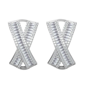 Pendientes de Lujo con Diamantes Cultivados en Laboratorio, Chapados en Oro y Plata, Más Vendidos, para Uso Diario y Eventos Especiales, Precio de Fábrica, India - Product Image 1