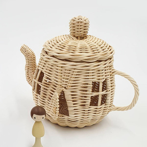 Encantadora casa de té de ratán para niños, casa de juegos interior para juegos de rol, tetera en miniatura, casitas de juguete. - Product Image 1