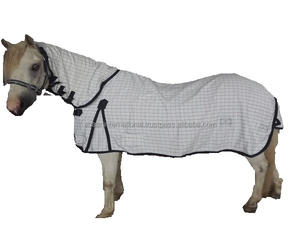 ผ้าห่มม้าแบบมีคอติด ผ้าฝ้าย ระบายอากาศได้ดี ผ้าคลุมฤดูร้อน น้ำหนักเบา สำหรับใช้ในคอกและกลางแจ้ง - Product Image 1