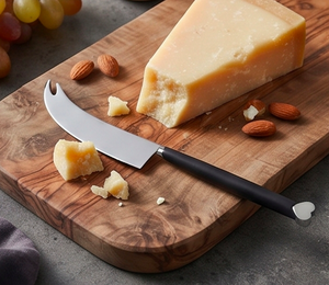 Juego de cuchillos para queso modernos de acero inoxidable con mangos negros, herramientas metálicas duraderas para servir queso y uso en restaurantes. - Product Image 6