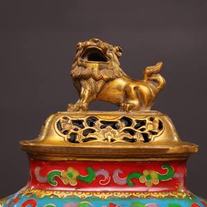 Brûleur d'encens Bakhoor Cultural Essence pour bois d'Oud, offrant un arôme authentique et un caractère intemporel pour l'intérieur - Product Image 1