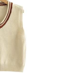 Chaleco de punto sin mangas para hombre con cuello de rayas en contraste, suave y cálido, estilo clásico, suéter de cricket en venta. - Product Image 3
