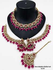 Conjunto de collar y aretes estilo Kundan chapado en oro para novias indias, con aretes a juego y conjunto Maang Tikka para mujer. - Product Image 4