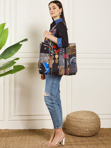 Sac de plage zippé en velours Kantha fait main pour femme, écologique et lavable, magnifique sac fourre-tout multi-patchwork matelassé à la main et tendance - Product Image 1