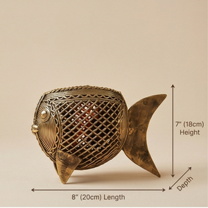 Panier décoratif artisanal en laiton Dhokra, finition laiton antique, qui en fait un accent saisissant pour les tables, les étagères et les présentoirs. - Product Image 2