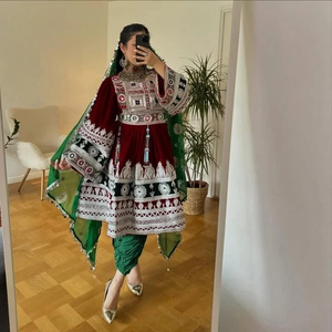 Robe afghane traditionnelle artisanale, longue, en tissu naturel, pour femmes, avec fermeture éclair, dentelle et décorations à boutons, robe Kuchi afghane. - Product Image 5