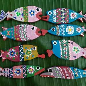 Décoration de poisson en bois avec cordon suspendu poisson en bois avec aimant Vietnam poisson en bois Art mural en couleur vive jouet en bois pour enfant - Product Image 2