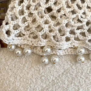 Bonnet à oreilles couvrantes en crochet multicolore fait main, en laine tricotée, chaud pour l'hiver, avec pompons, confortable - Product Image 6