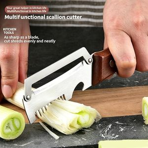 Ensemble de 3 éplucheurs à légumes en acier inoxydable multifonctionnels 3 en 1, éplucheur, coupe-juliennes, ouvre-bouteille, outil de cuisine ergonomique - Product Image 5