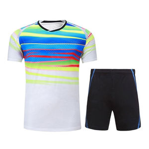 T-shirts et shorts de sport personnalisés pour hommes, imprimés par transfert thermique, 100 % polyester, respirants, séchage rapide, écologiques, col ras du cou - Product Image 3