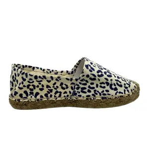 2023 Meilleure vente espadrilles en toile lestées durables couleurs unies personnalisées nouvelles chaussures imprimées à la mode - Product Image 1