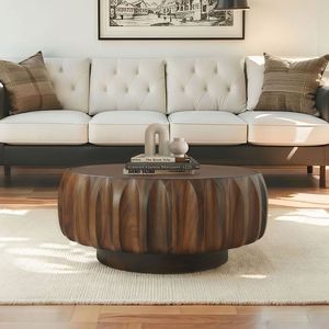 Elegante Tavolino da Caffè Rotondo in Legno Massello Intagliato con Design Scultoreo - Product Image 2