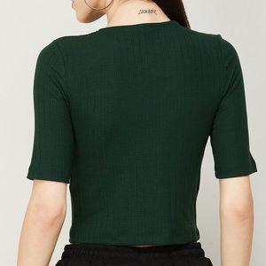 Camiseta corta moderna para mujer, mezcla de algodón suave, ajuste cómodo, ideal para el gimnasio, yoga o atuendos casuales de estilo urbano para uso diario. - Product Image 4