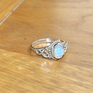 Bague en pierre de lune bleue feu, argent sterling 925, pour tous les jours, cadeau de fiançailles pour elle - Product Image 6