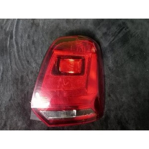 ชุดไฟท้ายด้านขวาหลังมือสอง ของแท้ รุ่น 6C0945096F - Product Image 1