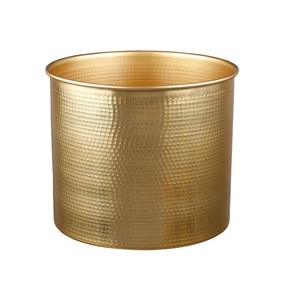 Vase de table en métal martelé argenté, moderne, fait main, décoratif, porte-fleurs - Product Image 6
