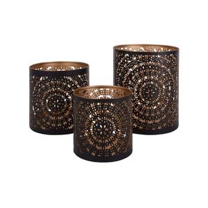 Portavelas de metal decorativos que unen iluminación funcional, artesanía en metal y una presencia visual refinada. - Product Image 2