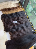 Extensions de cheveux vierges ondulés naturels super double drawn de 75 cm, blanchis, couleur foncée/claire, en gros, provenance Hanoi, Vietnam
