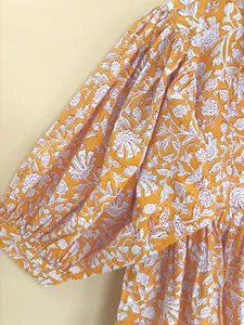 Robe midi en coton à imprimé floral orange bohème pour femmes, col noué, manches bouffantes courtes, robe d'été décontractée - Product Image 2