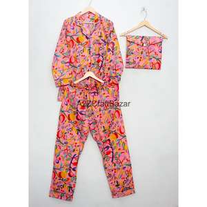 ชุดนอนผ้าฝ้ายอินเดียทำมือ ลายดอกไม้ ผ้าเนื้อนุ่ม ระบายอากาศได้ดี พร้อมเชือกผูกเอว เหมาะสำหรับใส่ตอนเช้า - Product Image 3