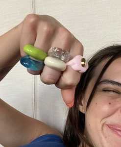 แหวนอะคริลิกเรซิ่นใสหลากสี ดีไซน์ใหม่ สำหรับทุกเพศ พร้อมใบรับรอง IGI แหวนแฟชั่นปรับแต่งได้ - Product Image 2