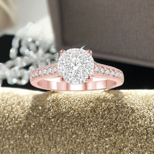 Bague d'Anniversaire Tendance de Luxe pour Femme en Or 10K Plaqué Rhodium avec Diamant de Laboratoire Solitaire Sertie en Griffes et Halo - Product Image 5