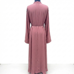 Abaya Elegante de Poliéster Transpirable con Cuentas y Bordado Hecho a Mano para Mujeres Musulmanas, Ideal para Primavera - Product Image 2