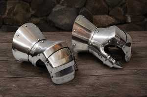 Guantes de acero de estilo medieval con dedos puntiagudos para uso coleccionable - Product Image 3