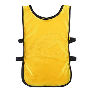Custom Design Lightweight Athletic Wear <b>Soccer</b> Training Bibs For Men Women And Youth With Comfortable Mesh Material - Product Image 3