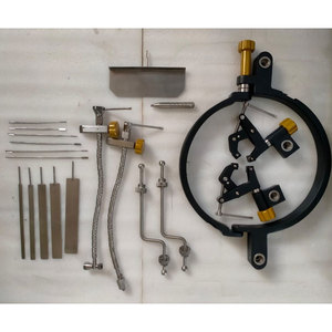 Sistema de Retractores Cerebrales Halo de Calidad Premium, Instrumentos Quirúrgicos Ortopédicos Ajustables, Manuales, de Acero Inoxidable Alemán, con Certificación CE e ISO - Product Image 1