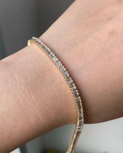 Pulsera de tenis de lujo con diamantes cultivados en laboratorio, tipo baguette, certificada por IGI, chapada en oro macizo, delgada y elegante, joyería para mujer, ideal para regalo y fiesta. - Product Image 6