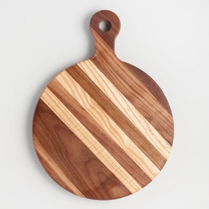Magnifique planche à découper en bois foncé, ornée de sculptures florales élégantes et d'une finition lisse de qualité supérieure, disponible à prix de gros. - Product Image 3