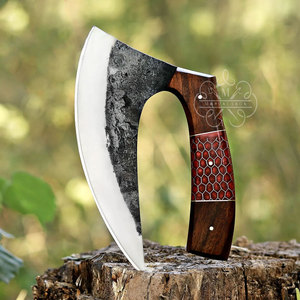 Hache De Jet En Acier Damas - Fait Main - Manche Bois, Fourreau Cuir - Gravure Offerte